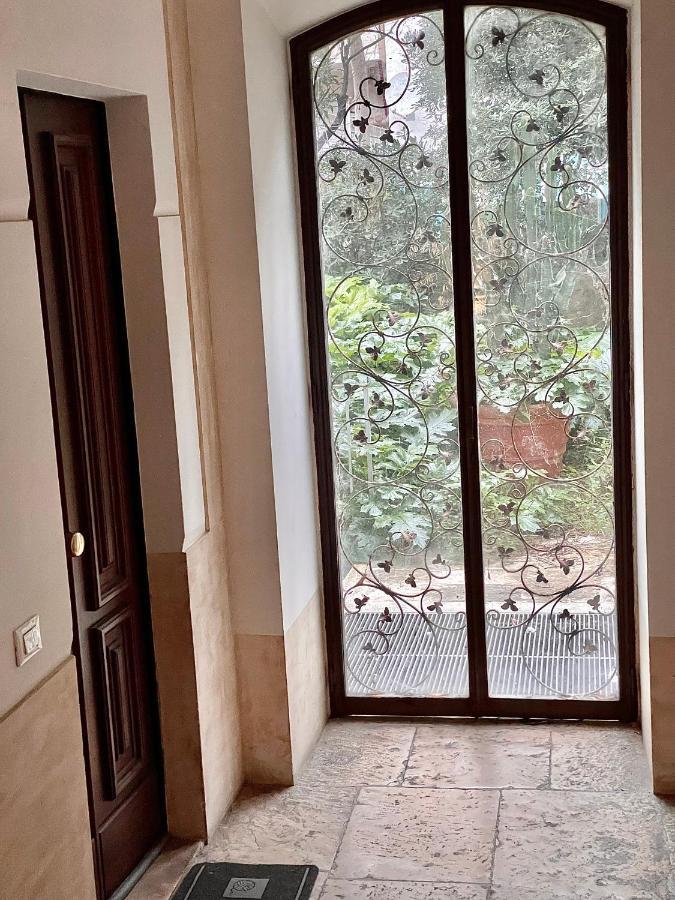 Dimora Scipione Crisanzio Apartment Bari Exterior foto